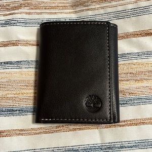 Timberland Leather Trifold Wallet